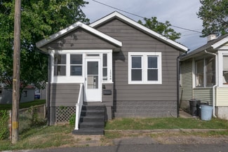 1548 Webber Dr, Linwood, PA 19061