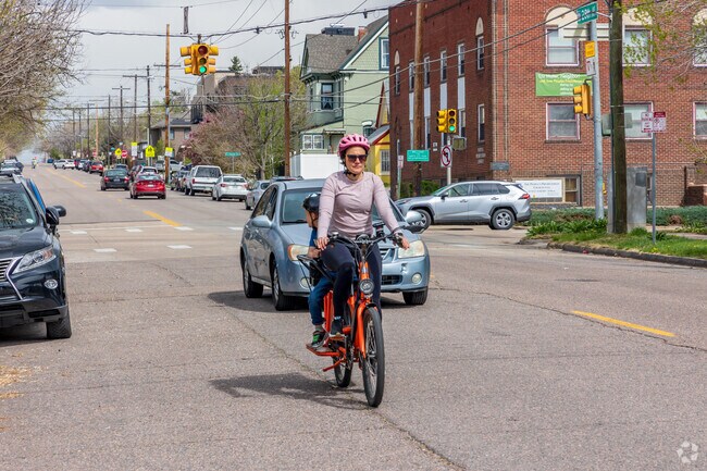 Skyland is bike-friendly, scoring 89 out of 100, with plenty of lanes along main routes.