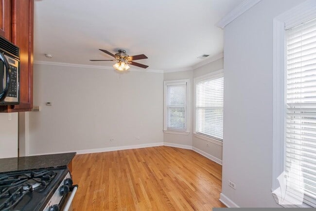 628 W Roscoe St unit 634-1S, Chicago, IL 60657 - photo 4