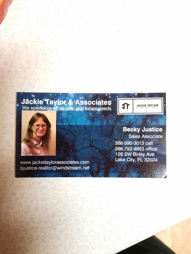 Agent Photo