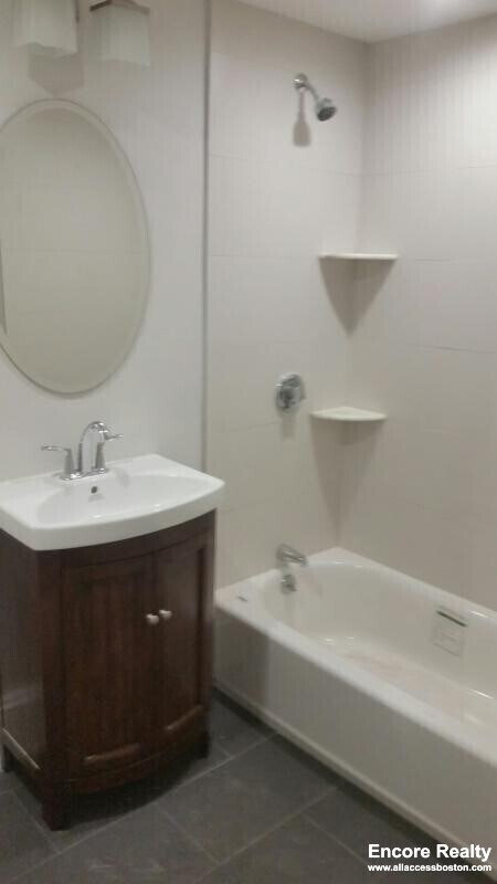 2044 Beacon St unit 8, Waban, MA 02468 - photo 5