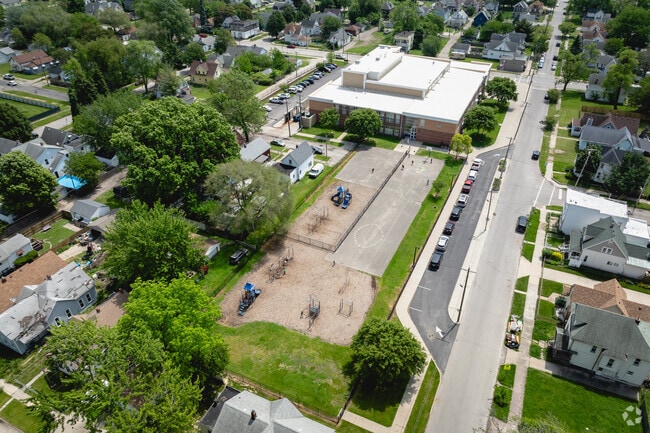 Riverside Elementary welcomes visitors.