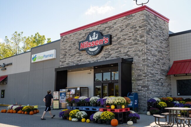 Nilssen’s Foods is a convenient stop for groceries on the edge of Ellsworth.
