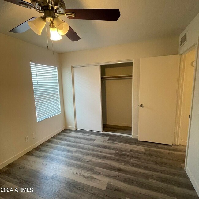 6641 W Ocotillo Rd unit 202, Glendale, AZ 85301 - photo 3