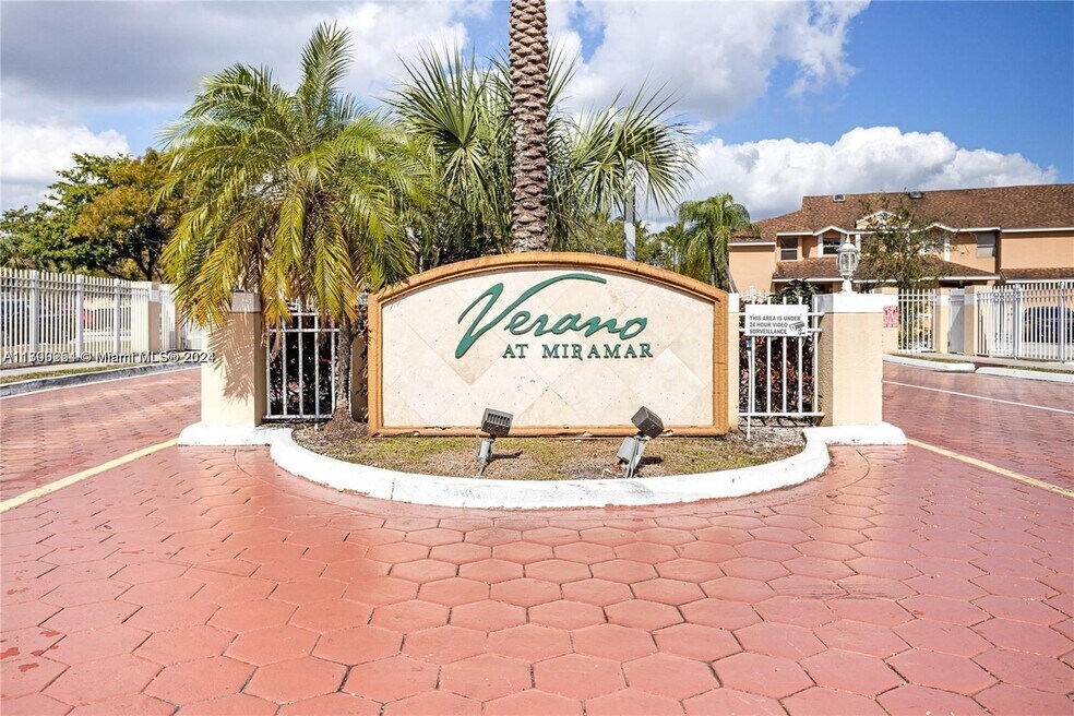 2288 SW 81st Ave unit GREAT 2 BEDROOM UPAT, Miramar, FL 33025 - photo 1