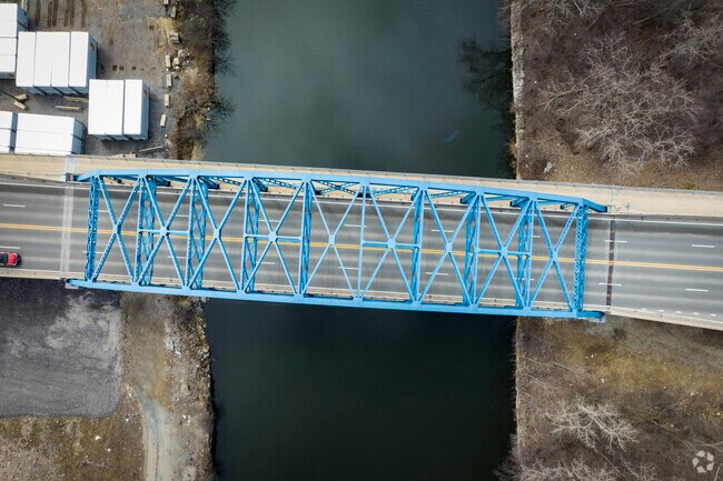 The Blue Bridge connects Palos Hills with communities to the north across the Des Planes River.
