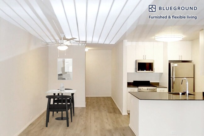 555 W Middlefield Rd unit FL1-ID10834A, Mountain View, CA 94043 - photo 5