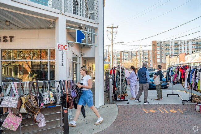 Fridays bring the local vendor outdoor market nearby for Sugar Creek locals.