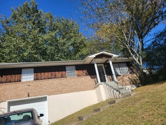 213 Hilltop Dr, Rossville, GA 30741