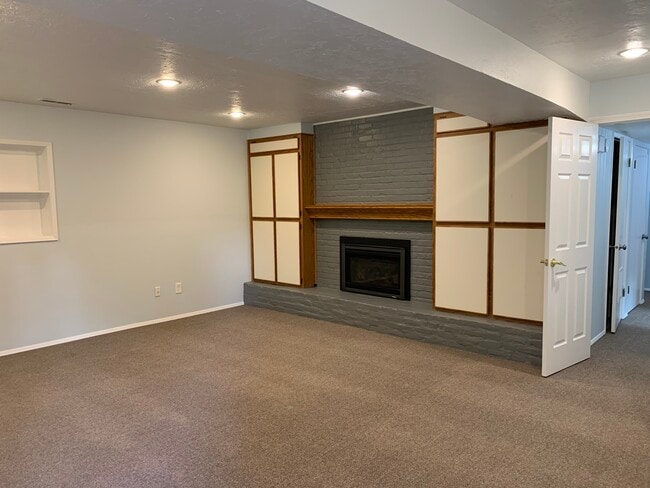 4135 NW Carlton Ct, Portland, OR 97229 - photo 6