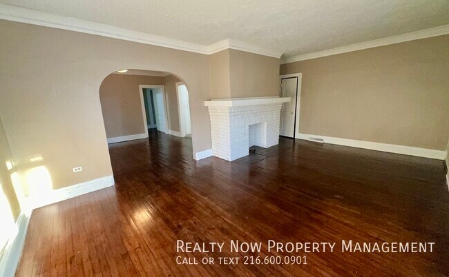 2201 Oakdale Rd unit 1, Cleveland, OH 44118 - photo 5