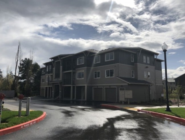Edgewater Apartments, King City, OR 97224 - photo 7
