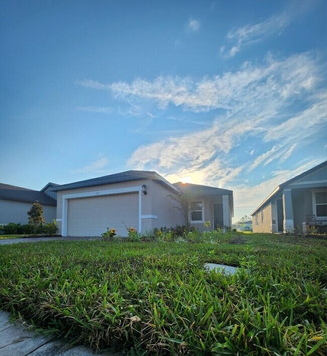 112 Links Ter Blvd, Daytona Beach, FL 32124