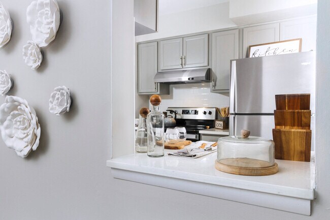 The Woods of Fairfax, Lorton, VA 22079 - photo 4