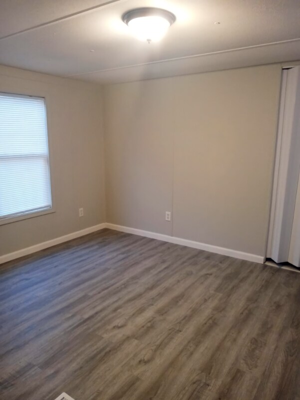 777 E Yerby St, Marshall, MO 65340 - photo 4