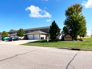 100 Maple Ln, Eagle Lake, MN 56024