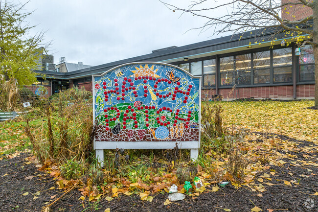 William Hatch Elementary School has an overall grade of B+ from Niche.com.