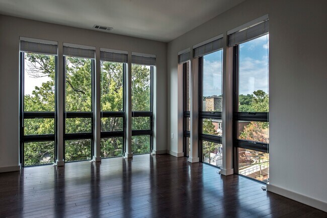 24 Marion St unit 404, Brookline, MA 02446 - photo 7