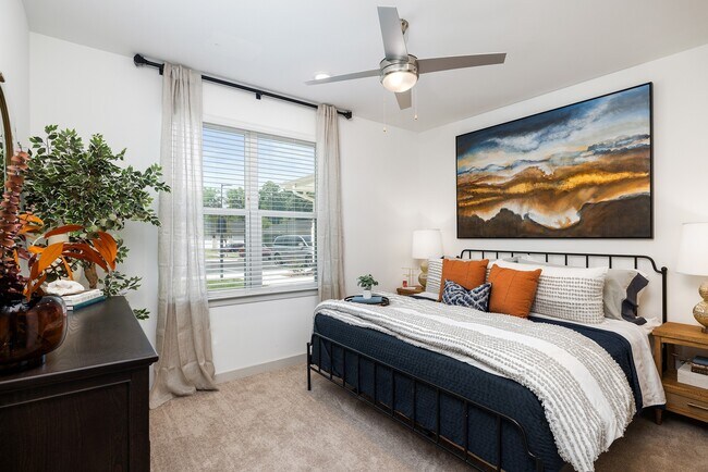 Album Huntersville 55+ Active Adult Apartment Homes, Huntersville, NC 28078 - photo 6