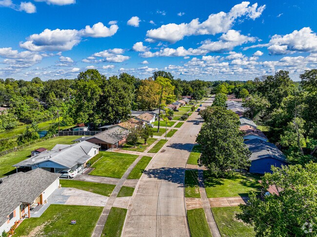 Freestate-North Highlands is a well maintained neighborhood with many ranch homes.