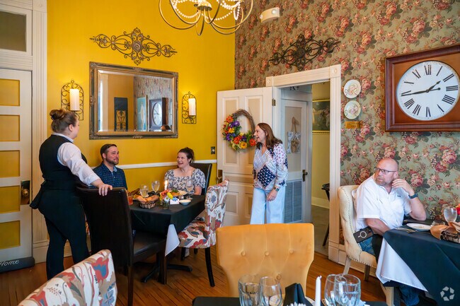 Highland-Stoner Hill residents enjoy celebrating at the local favorite restaurant, Mabry House.