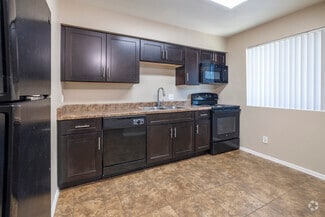 2445 W Glenrosa Ave, Phoenix, AZ 85015