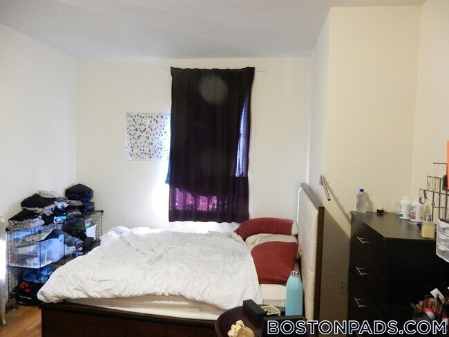 56 Egmont St unit 6, Brookline, MA 02446 - photo 7