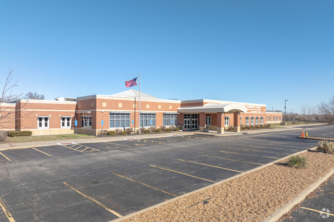Discovery Elementary School achieves above average test scores.