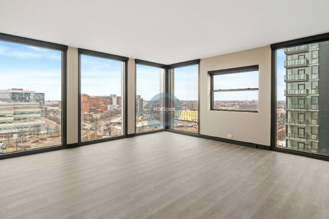 1920 W Ogden Ave unit 1311, Chicago, IL 60612 - photo 3