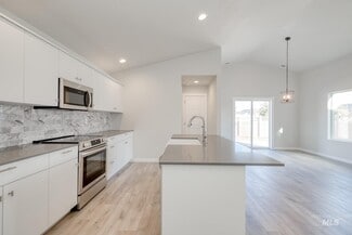 19343 Schooner Ave, Caldwell, ID 83605