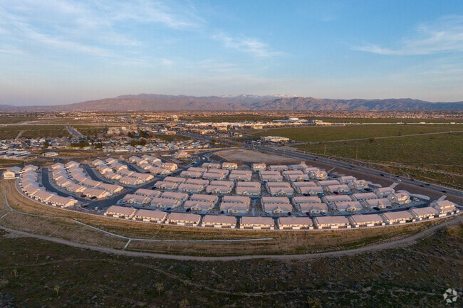 Lesa Linda offers peaceful living with scenic skies and relaxed suburban charm.