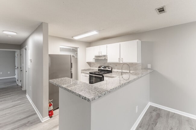 Patterson Place, Huntsville, AL 35810 - photo 5