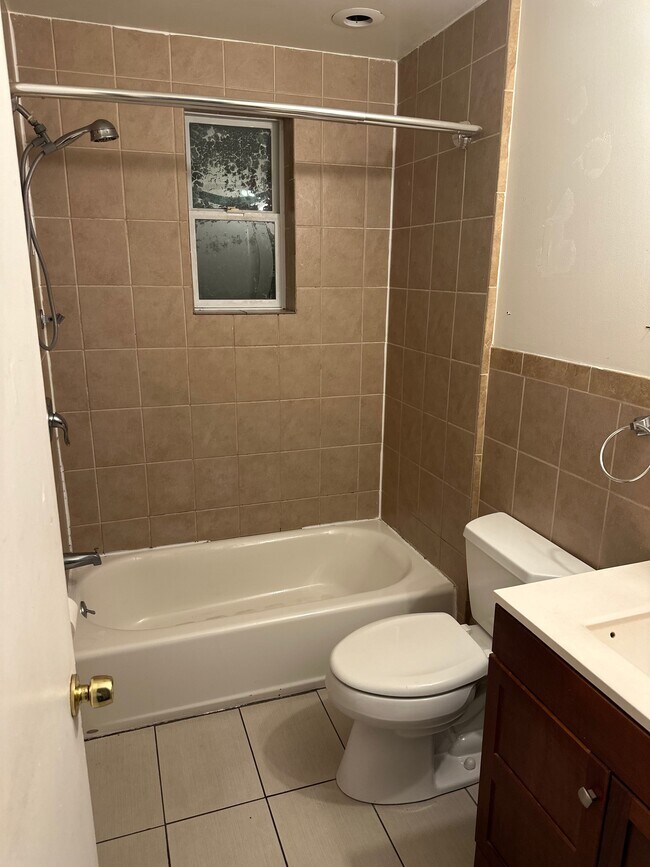 20 E Henry St unit 1, Linden, NJ 07036 - photo 3