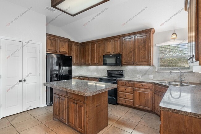 1012 H K Allen, Temple, TX 76502 - photo 7