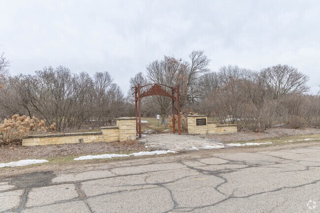 UW Arboretum is a great pace to see near Odana Hills.