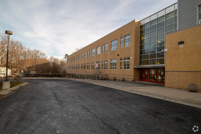 Glenallan Elementary School a place where learning meets limitless possibilities.