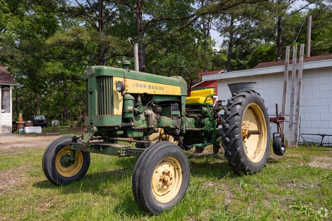 Old tractors and farm equipment are still in use in Dale.