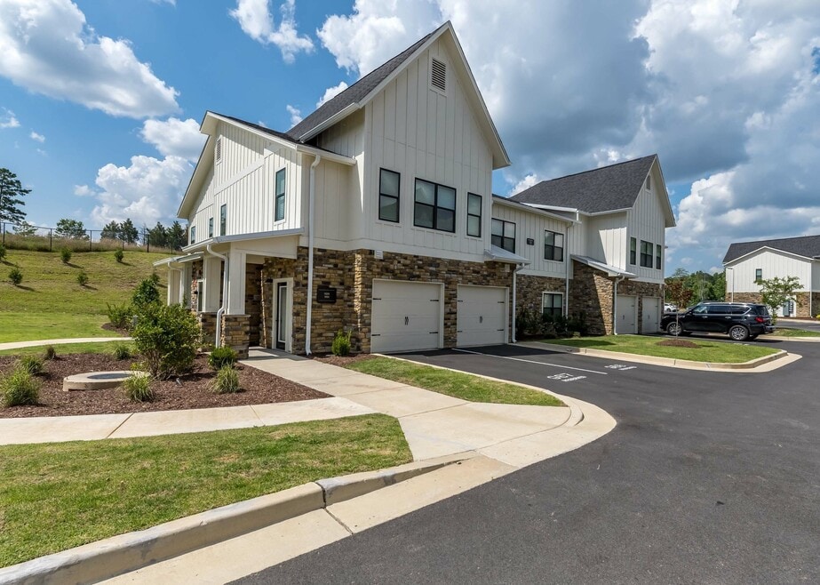 The Glenn, Auburn, AL 36830 - photo 1