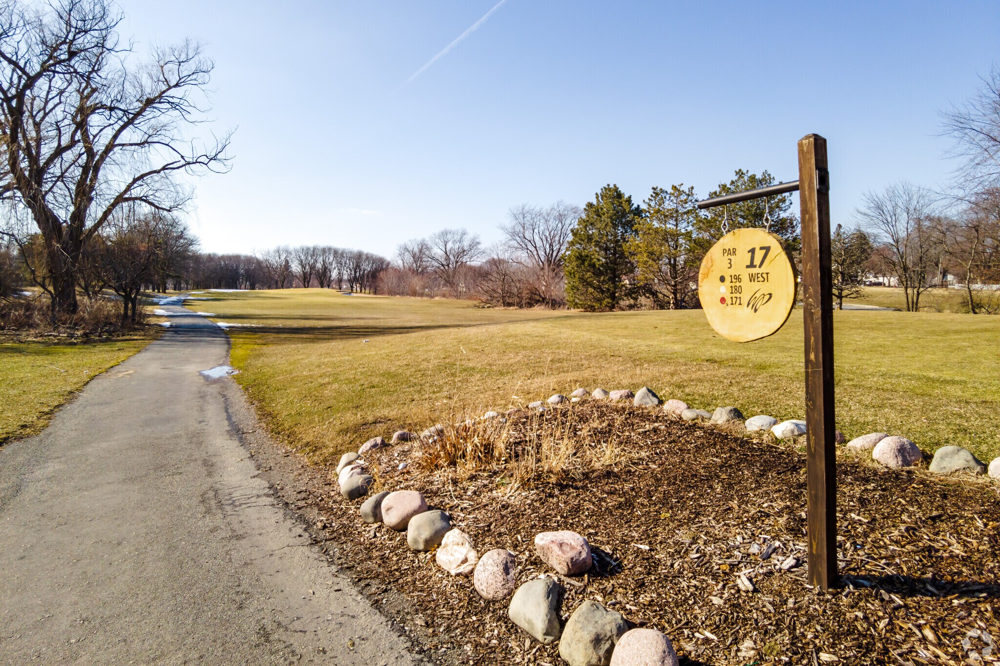 White Pines Golf Course is one of several golf courses in Bensenville.