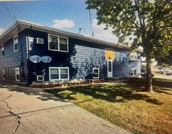 1400 7th Ave SW unit 4, Cedar Rapids, IA 52404 - photo 6