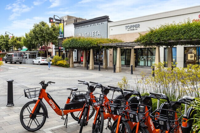 The commercial district in Downtown Burlingame is Burlingame Ave.