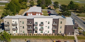 726 E Emma Ave Unit 305, Springdale, AR 72764