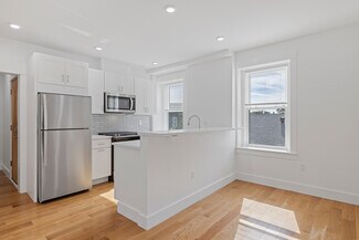 384 Columbia St Unit 1, Cambridge, MA 02141