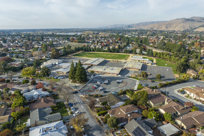 Parkmont Elementary School students strive for high academic achievement.