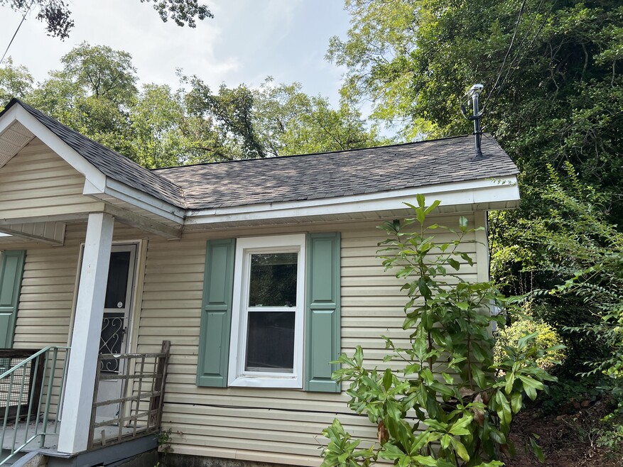 18 Walnut St, Toccoa, GA 30577 - photo 1