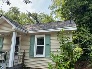 18 Walnut St, Toccoa, GA 30577