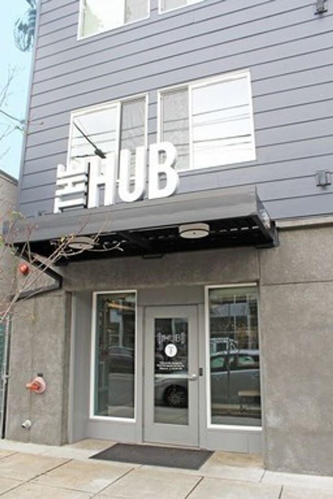 3423 SE Hawthorne Blvd Unit 404, Portland, OR 97214