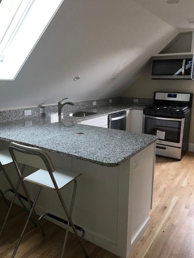 343 Beacon St Unit 3, Somerville, MA 02143
