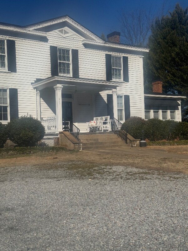 412 Virginia Ave, Clarksville, VA 23927 - photo 2