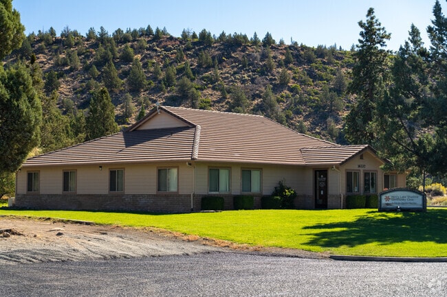 Mercy Lake Shastina Community Clinic provides local medical care in Siskiyou County.